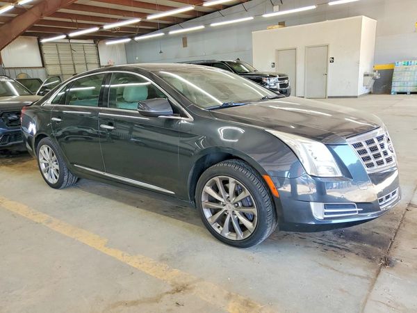 2013 CADILLAC XTS Luxury