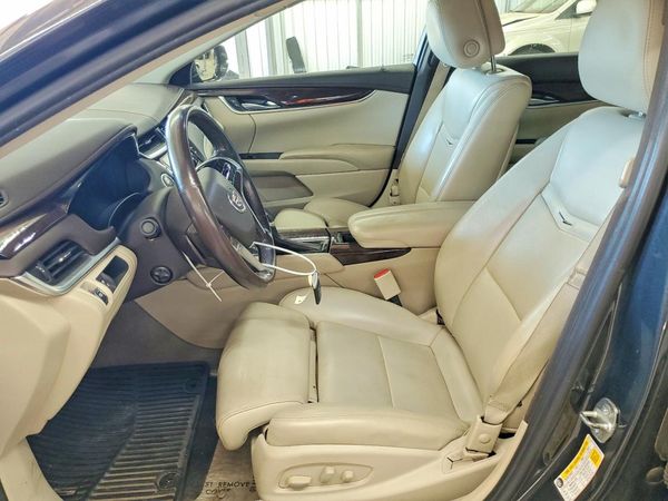 2013 CADILLAC XTS Luxury