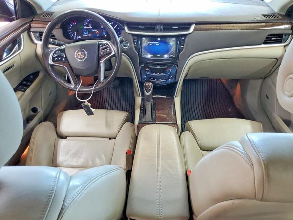 2013 CADILLAC XTS Luxury
