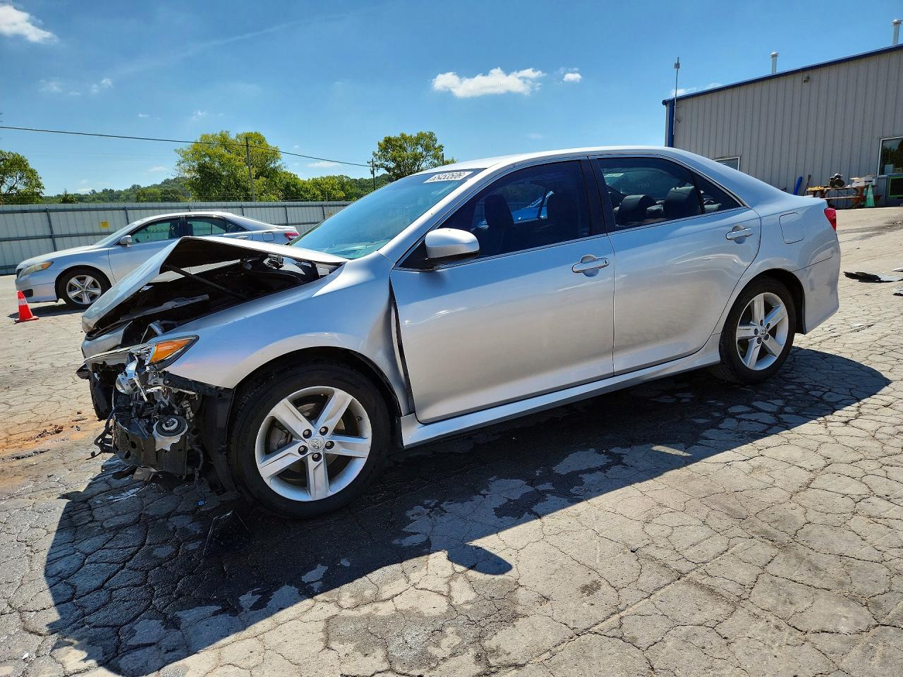2014 TOYOTA CAMRY