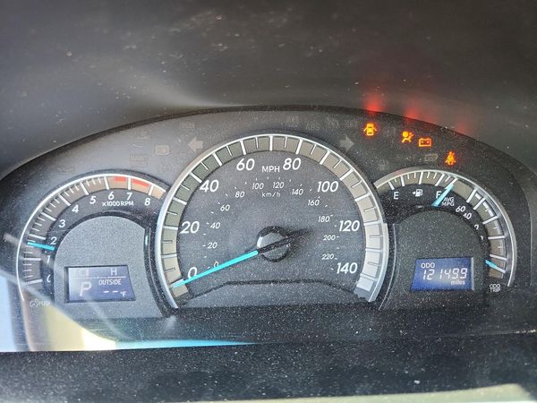 2014 TOYOTA CAMRY