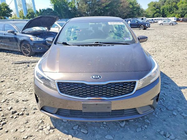2017 KIA FORTE LX Base
