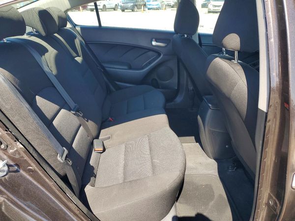 2017 KIA FORTE LX Base
