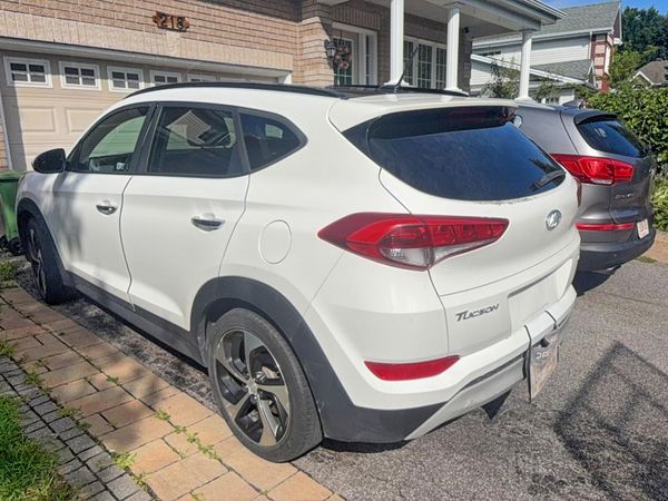 2017 HYUNDAI TUCSON