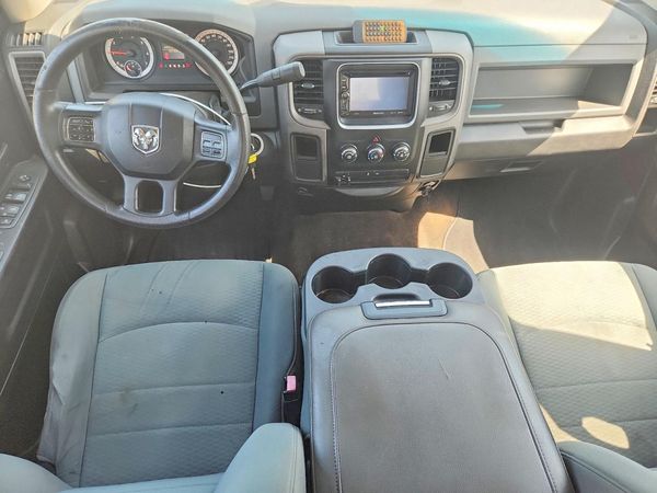 2013 RAM 1500 ST CREW CAB 4X2
