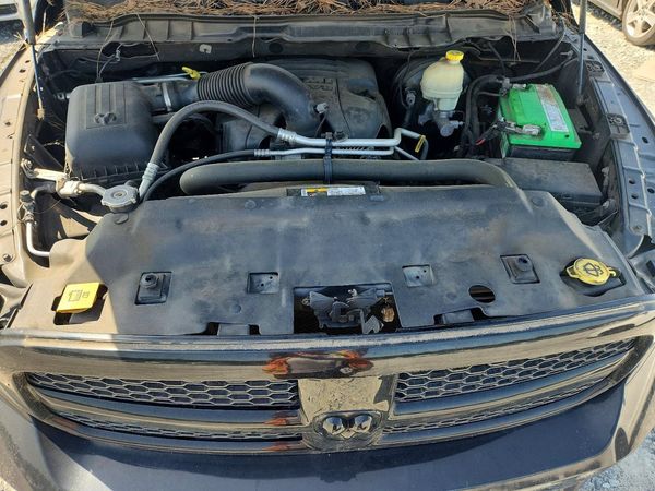2013 RAM 1500 ST CREW CAB 4X2