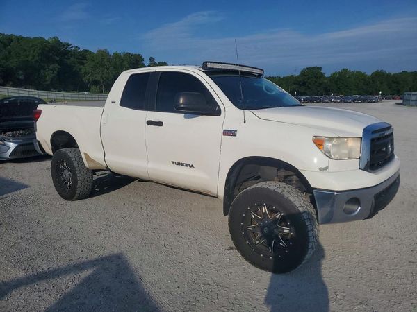 2012 TOYOTA TUNDRA SR5