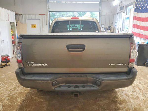 2015 TOYOTA TACOMA Delux Grade — DIRR