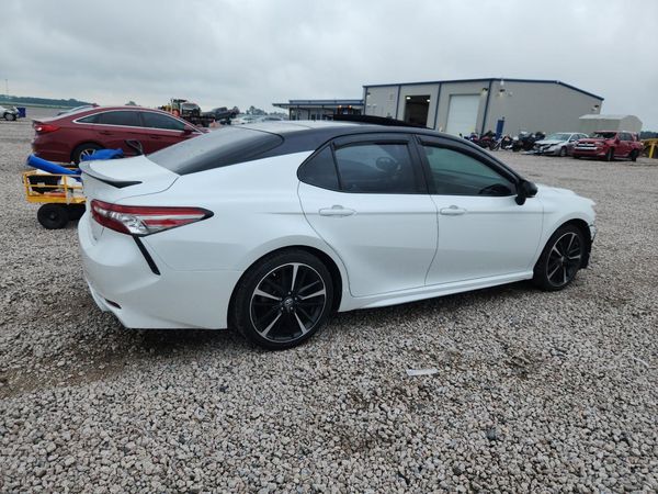 2018 TOYOTA CAMRY XSE