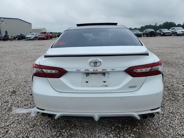 2018 TOYOTA CAMRY XSE