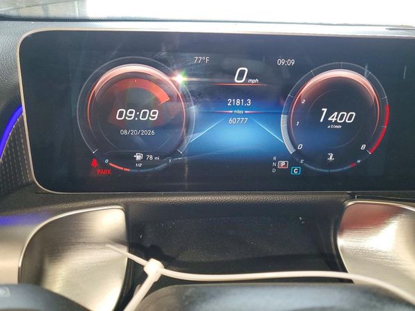 2021 MERCEDES-BENZ GLB GLB250