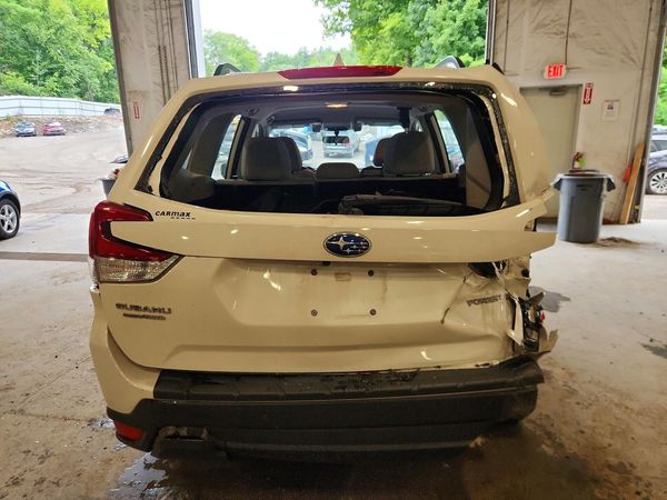 2019 SUBARU FORESTER
