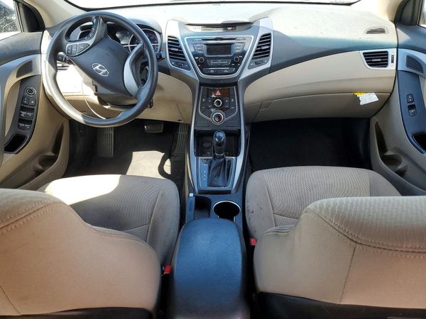2015 HYUNDAI ELANTRA GLS(Middle)