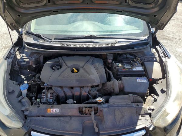 2015 HYUNDAI ELANTRA GLS(Middle)