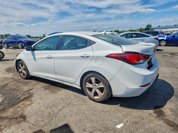 2016 HYUNDAI ELANTRA