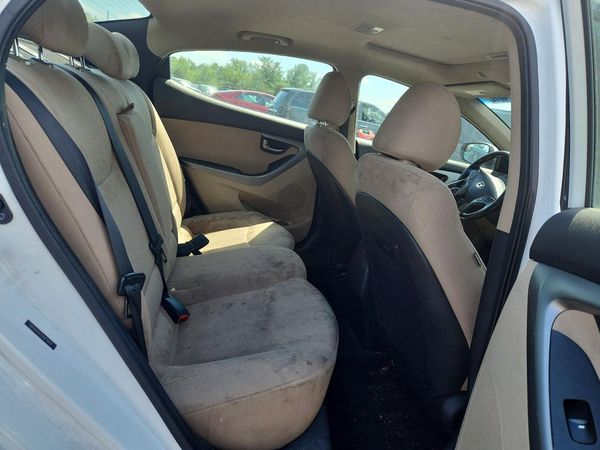 2016 HYUNDAI ELANTRA