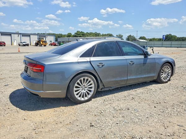 2015 AUDI A8