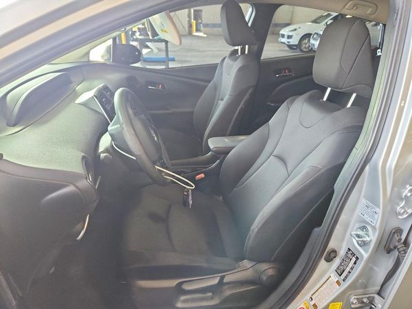 2021 TOYOTA PRIUS