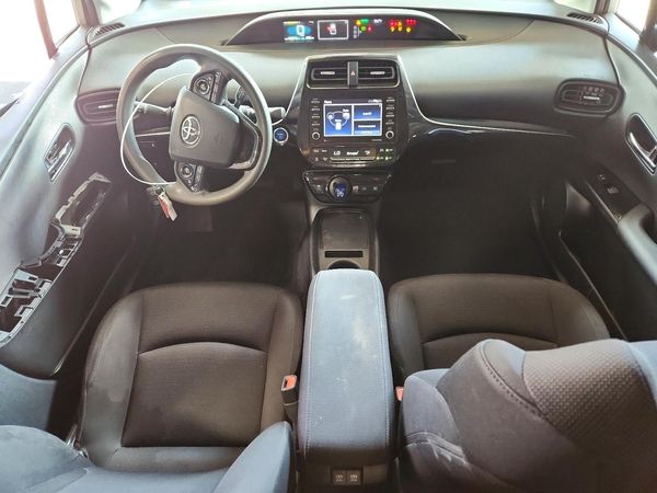 2021 TOYOTA PRIUS