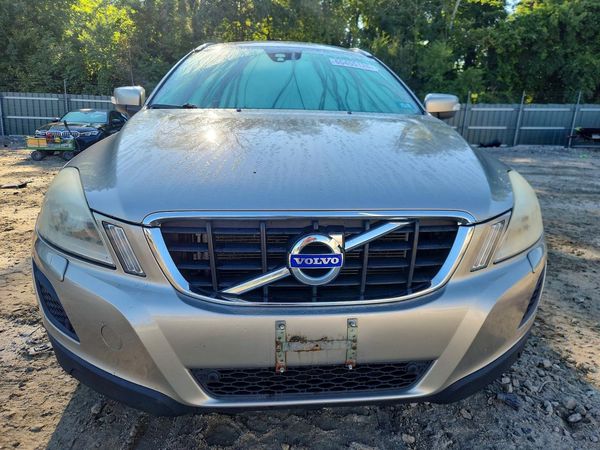 2012 VOLVO XC60