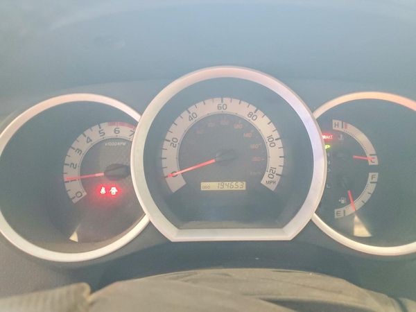 2014 TOYOTA TACOMA Delux Grade