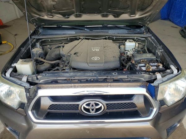 2014 TOYOTA TACOMA Delux Grade