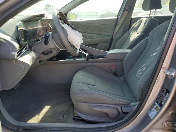 2023 HYUNDAI ELANTRA