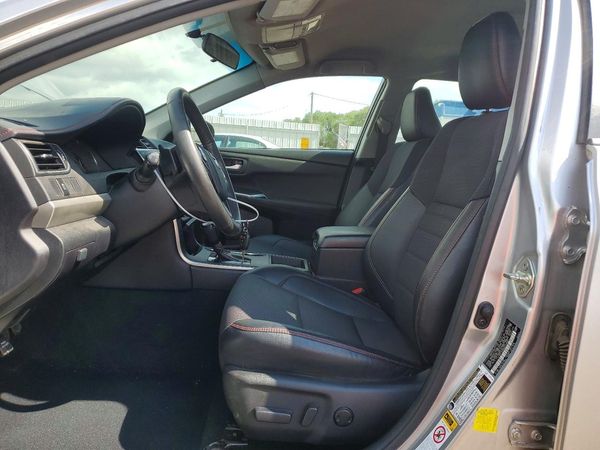 2017 TOYOTA CAMRY LE/SE/XLE/XSE — DENT