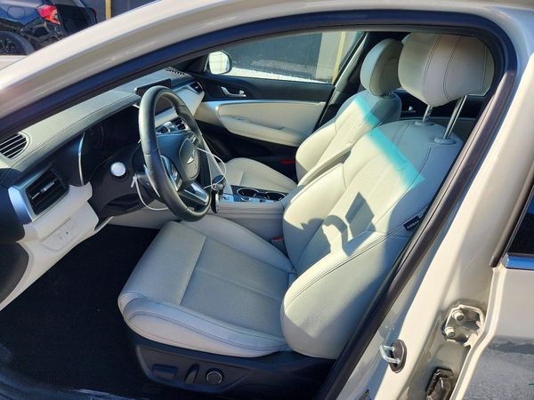 2025 GENESIS G70