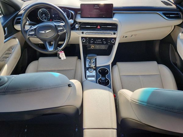 2025 GENESIS G70