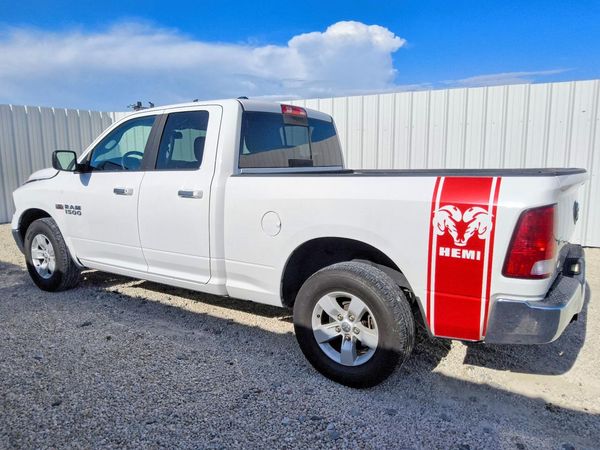 2016 RAM 1500 SLT