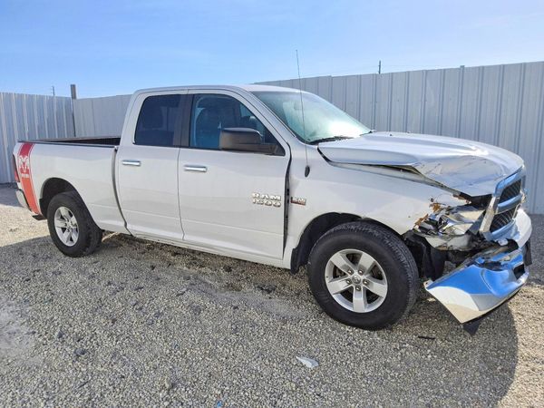 2016 RAM 1500 SLT