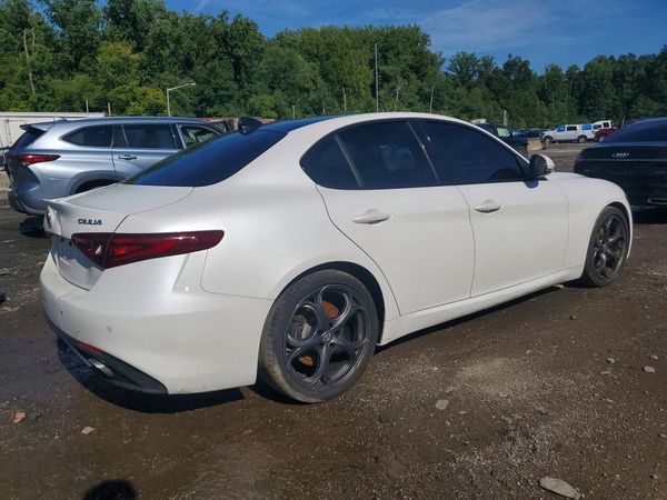 2017 ALFA ROMEO GIULIA