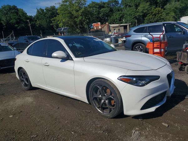 2017 ALFA ROMEO GIULIA