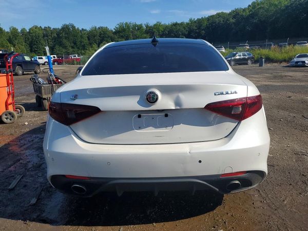 2017 ALFA ROMEO GIULIA