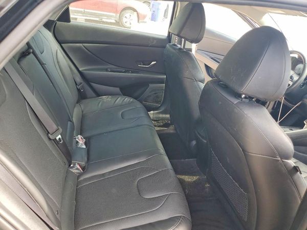 2022 HYUNDAI ELANTRA Limited