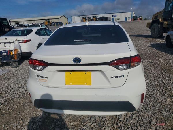 2022 TOYOTA COROLLA