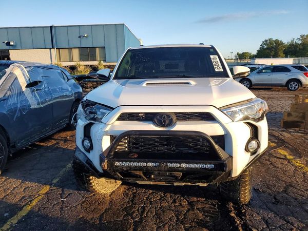 2018 TOYOTA 4RUNNER