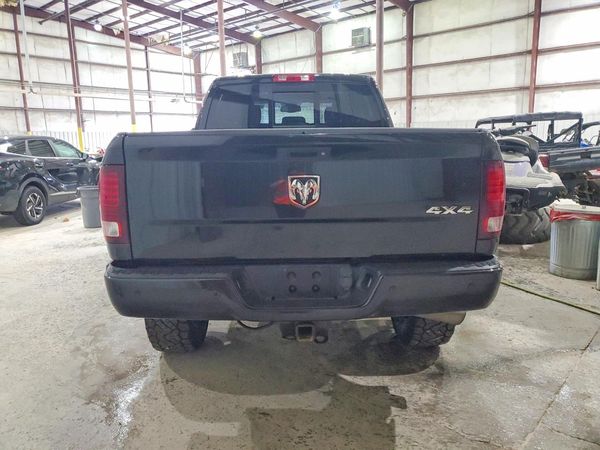 2018 RAM 2500 Laramie