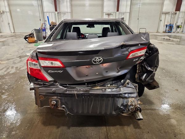 2014 TOYOTA CAMRY — DIRR
