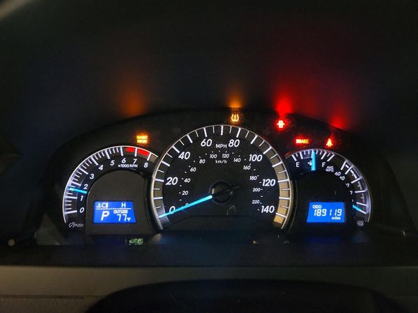 2014 TOYOTA CAMRY — ODOM