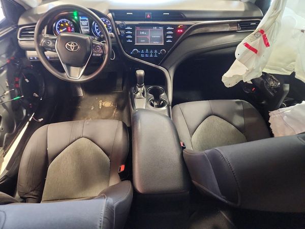 2019 TOYOTA CAMRY