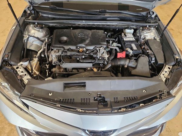 2019 TOYOTA CAMRY