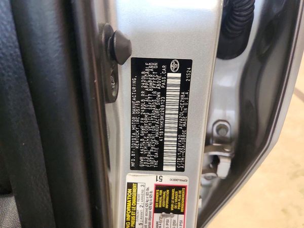2019 TOYOTA CAMRY