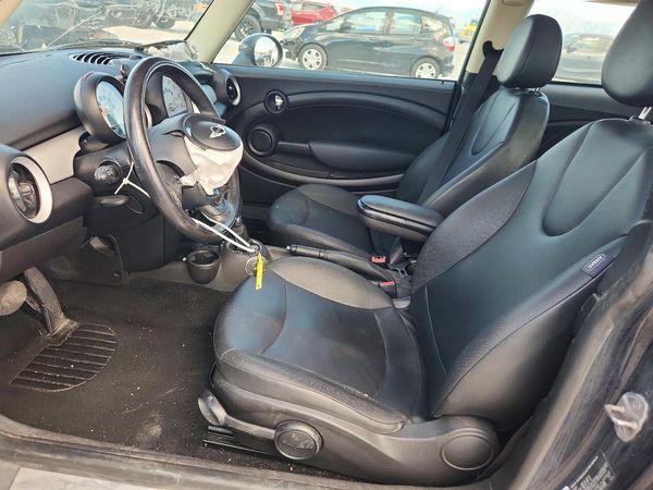 2012 MINI COOPER