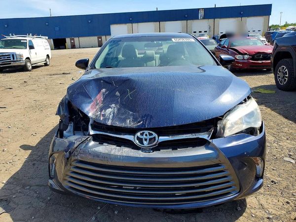 2017 TOYOTA CAMRY