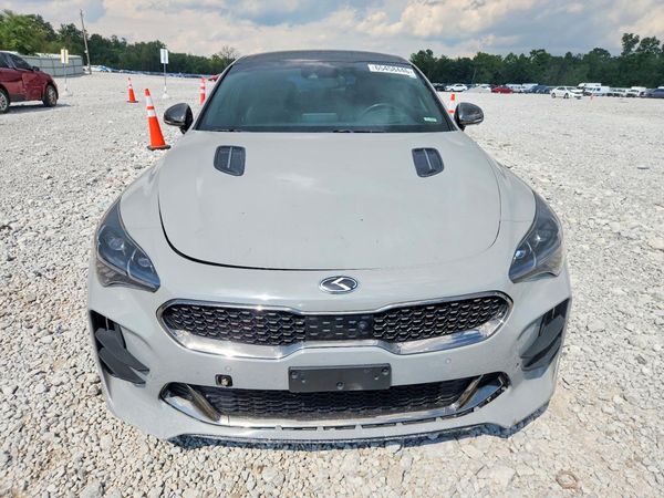 2020 KIA STINGER