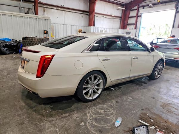 2013 CADILLAC XTS Premium