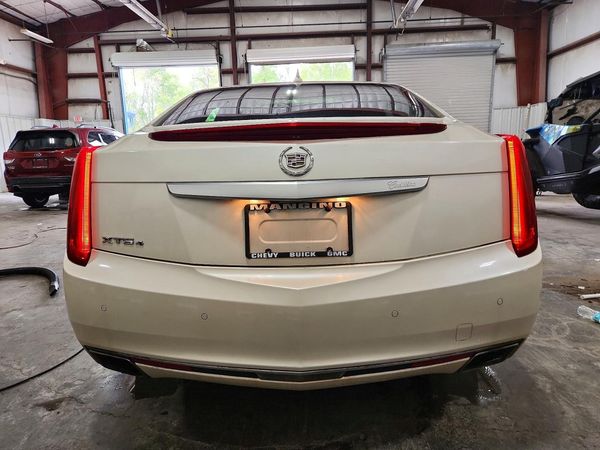 2013 CADILLAC XTS Premium