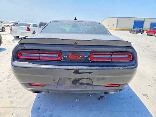 2015 DODGE CHALLENGER SXT Plus